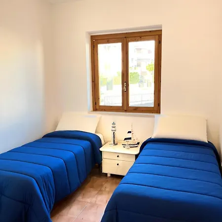 Ec Apartment *